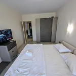 Family Near Beach, Pools & Star Dreams Complex Апартаменты