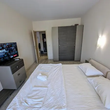 Family Near Beach, Pools & Star Dreams Complex Апартаменты